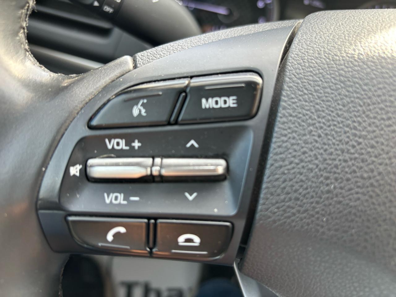 2019 Hyundai Elantra Preferred, 6 Speed Manual Transmission,Back-Up Cam - Photo #14