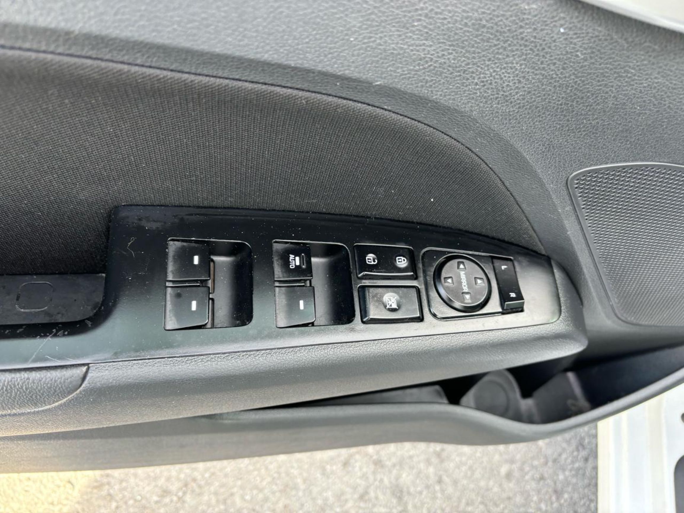 2019 Hyundai Elantra Preferred, 6 Speed Manual Transmission,Back-Up Cam
