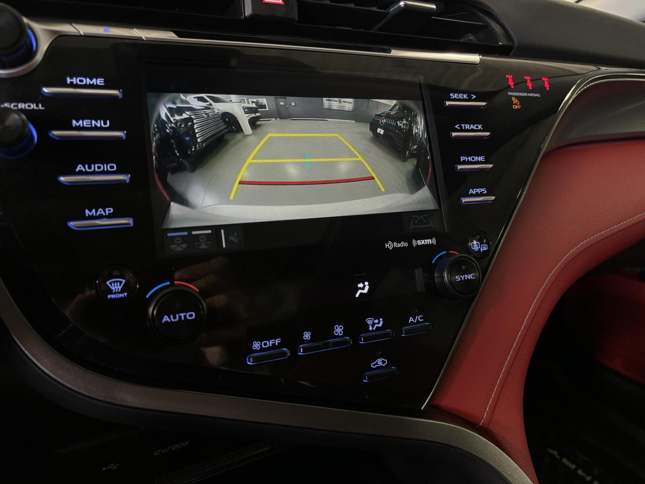 2020 Toyota Camry XSE|REDLEATHER|PANOROOF|AMBIENT|WIRELESSCHARGING|+ - Photo #16