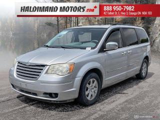 Minivan, 4dr Wgn Touring, 6-Speed Automatic, Gas V6 4.0L/241