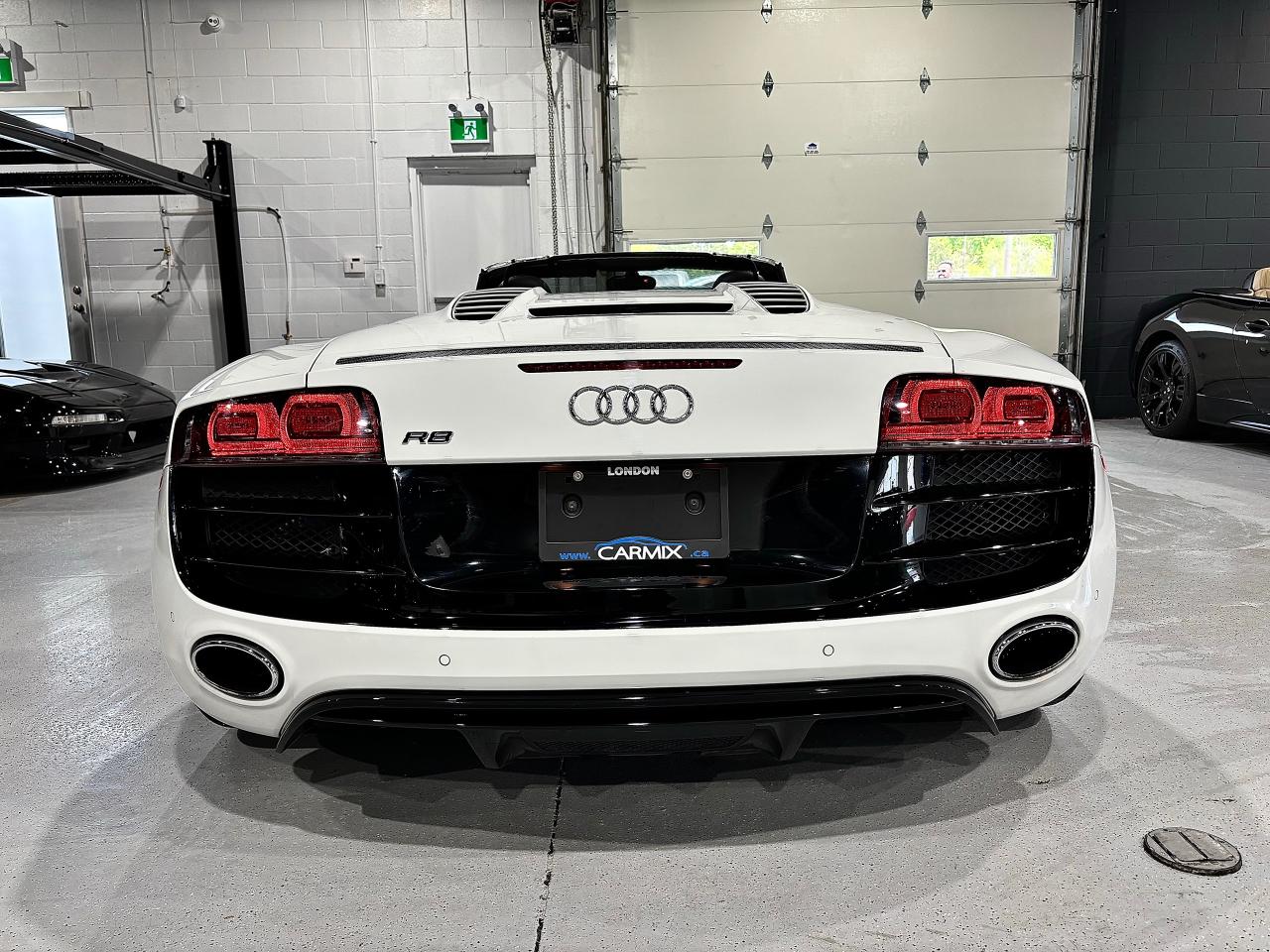 2011 Audi R8 2dr Conv Spyder Man 5.2L - Photo #6
