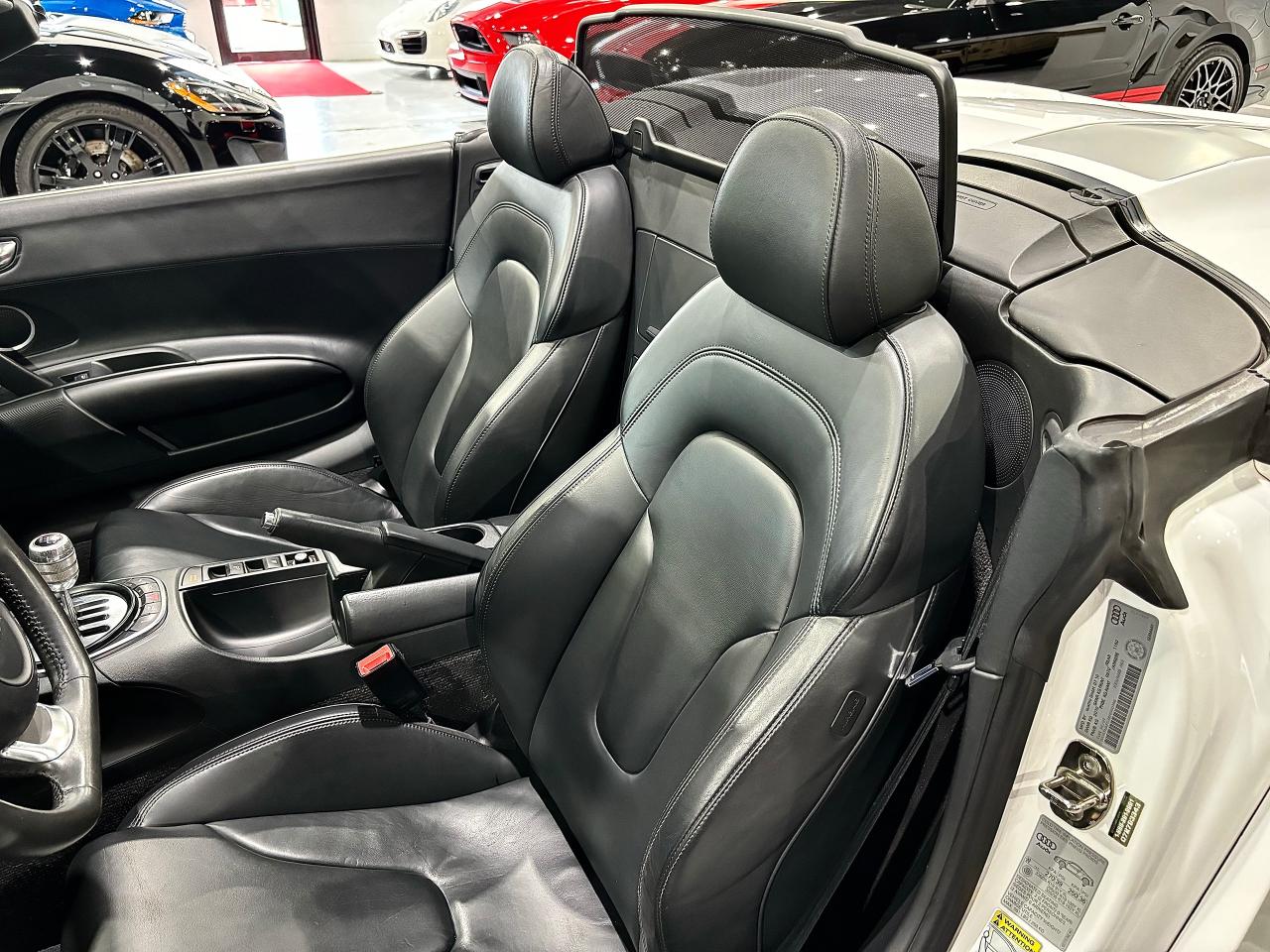 2011 Audi R8 2dr Conv Spyder Man 5.2L - Photo #17
