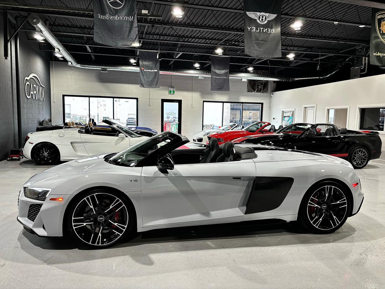 2023 Audi R8 V10 performance RWD Photo3