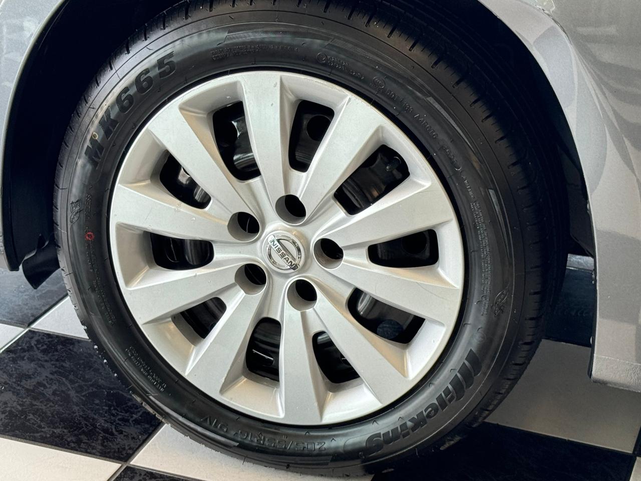 2018 Nissan Sentra SV+Camera+Heated Seats+New Tires+CLEAN CARFAX - Photo #51