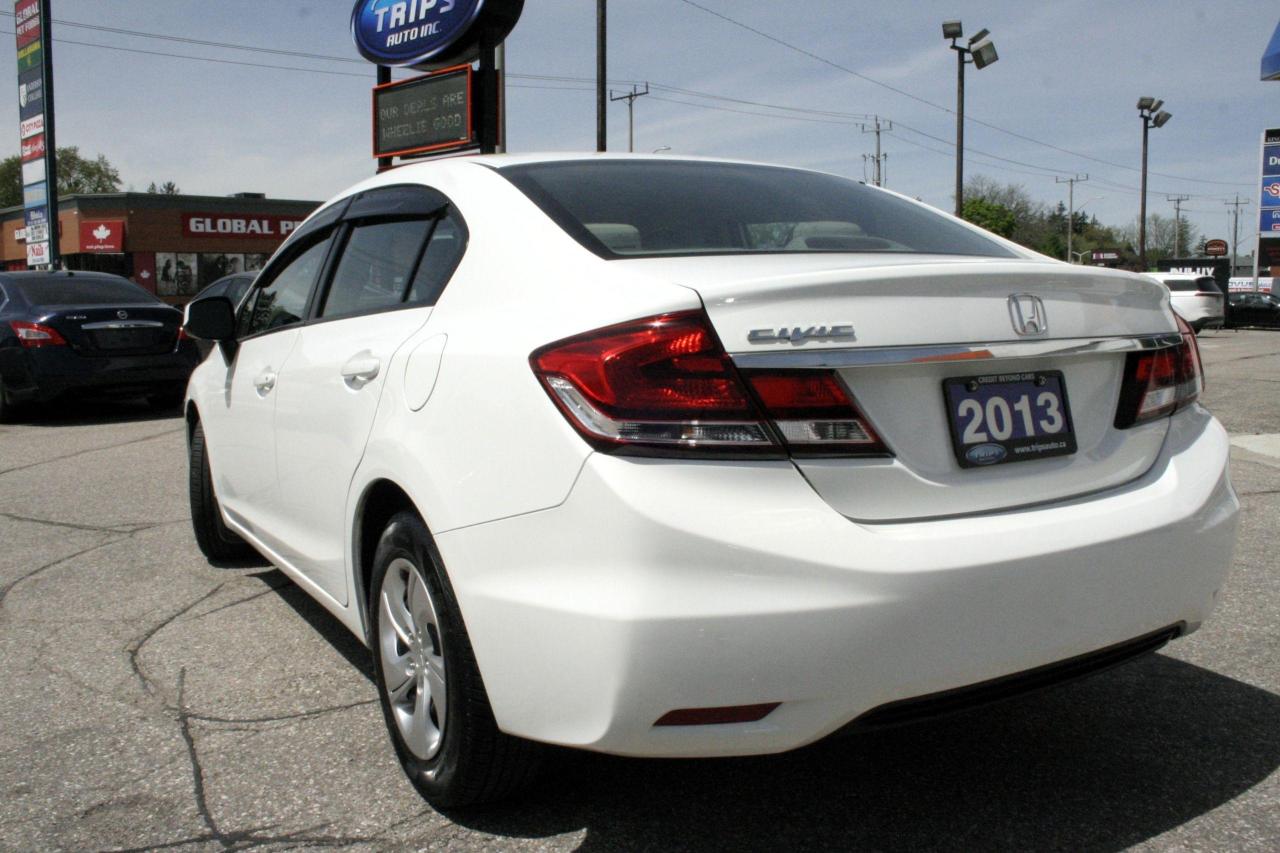 2013 Honda Civic 4dr Auto LX - Photo #3
