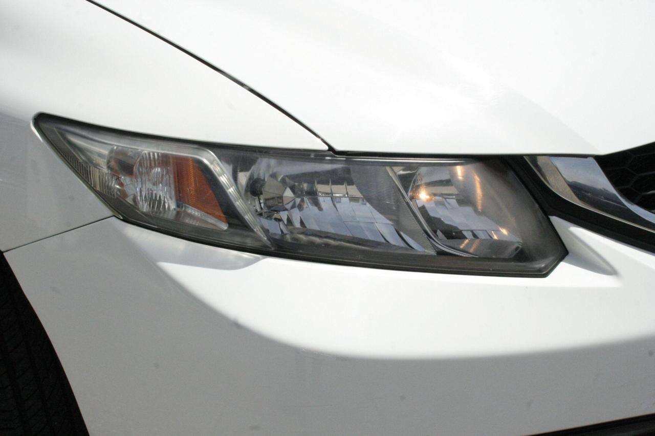 2013 Honda Civic 4dr Auto LX - Photo #11