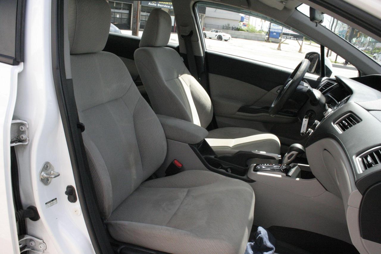 2013 Honda Civic 4dr Auto LX - Photo #36