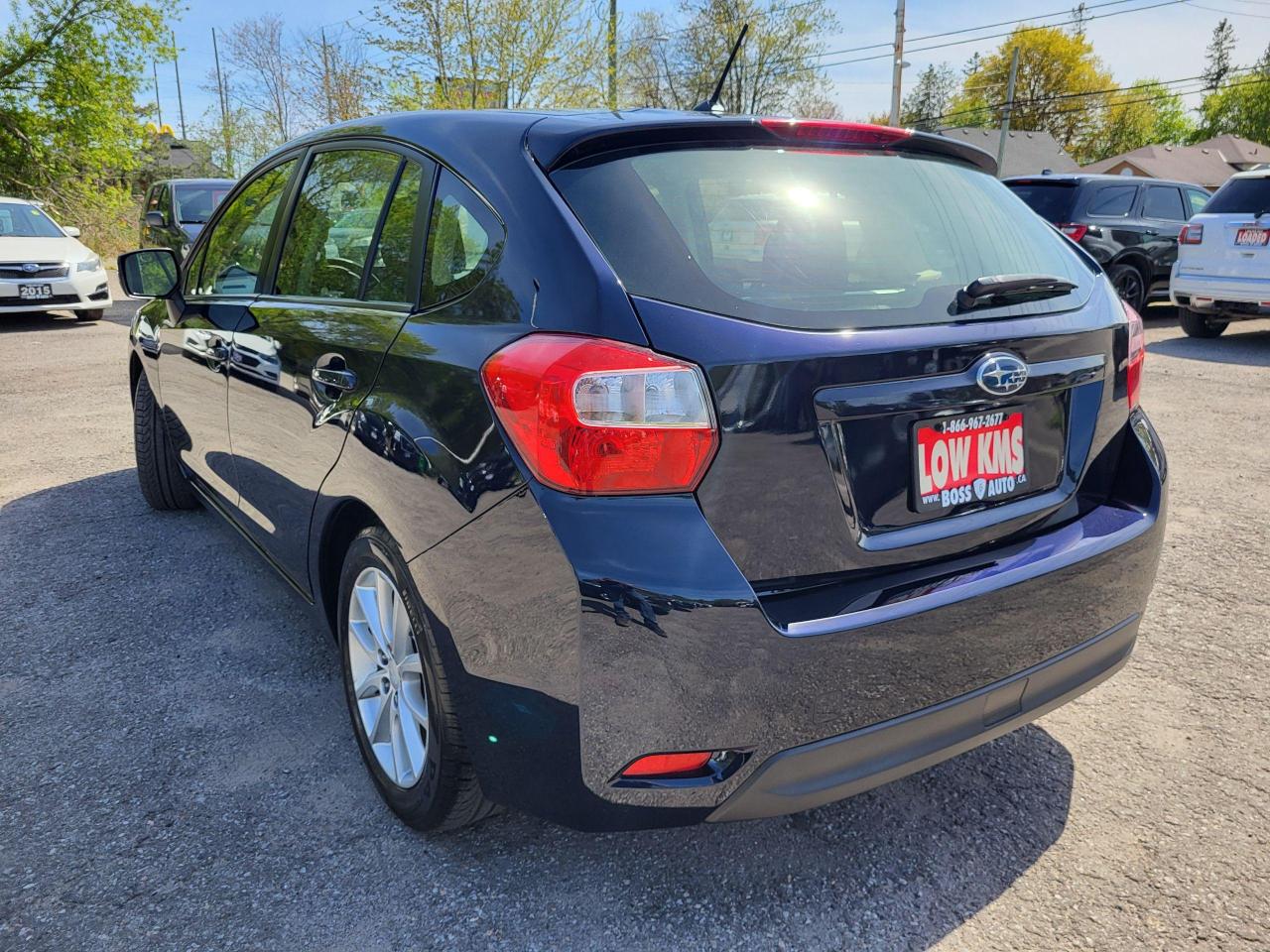 2014 Subaru Impreza Premium HB Photo2