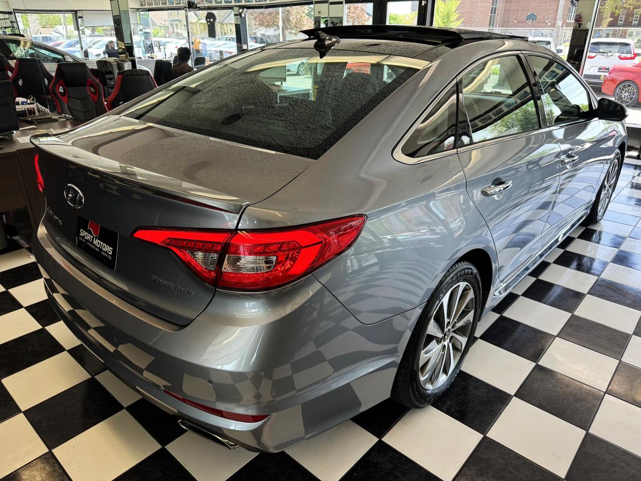 2016 Hyundai Sonata Sport TECH+Pano Roof+GPS+Remote Start+CLEAN CARFAX - Photo #4