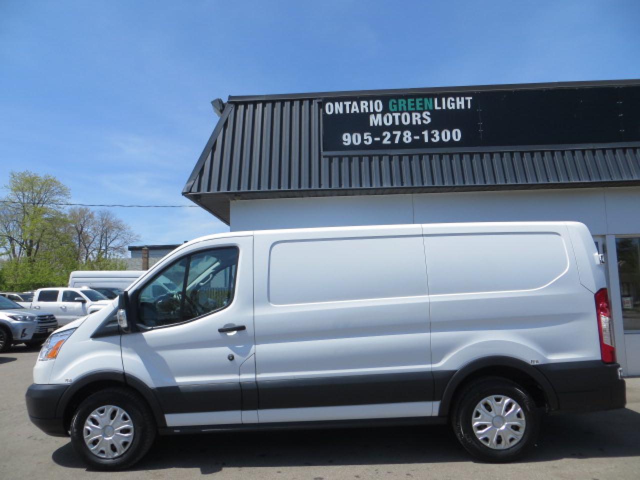 Ford Transit Cargo 150 Low Roof RWD with Sliding Passenger-Side Door 2019