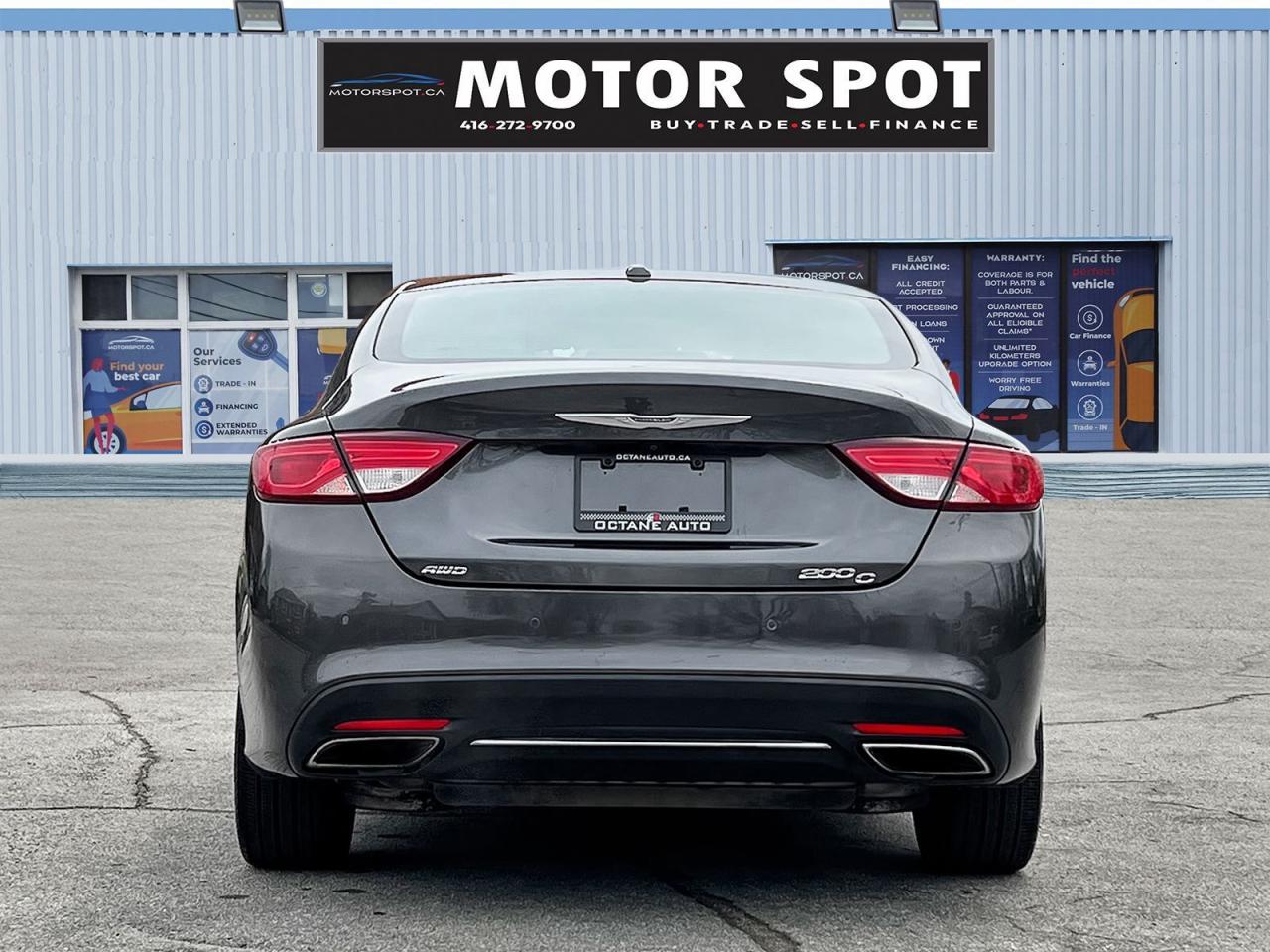 2015 Chrysler 200 C - Photo #6
