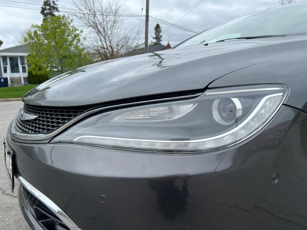 2015 Chrysler 200 C - Photo #24