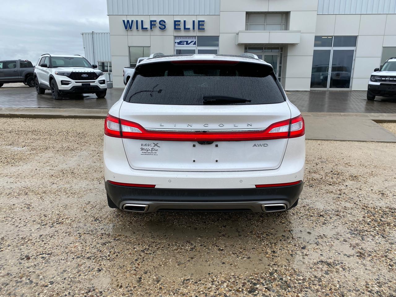 2017 Lincoln MKX AWD 4DR RESERVE Photo5