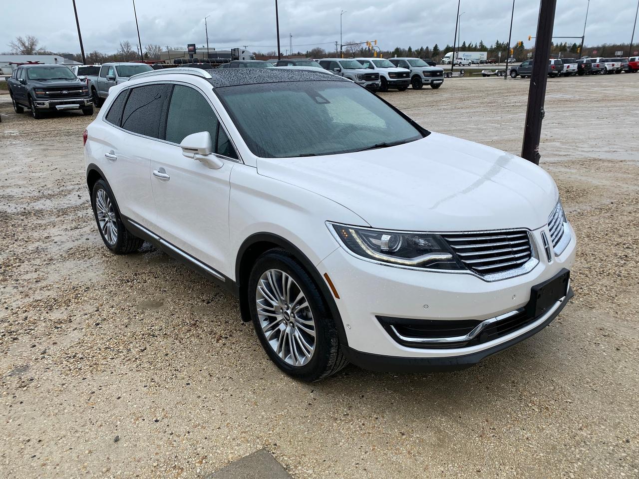 2017 Lincoln MKX AWD 4DR RESERVE Photo0