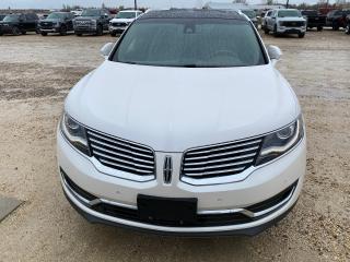 2017 Lincoln MKX AWD 4DR RESERVE Photo