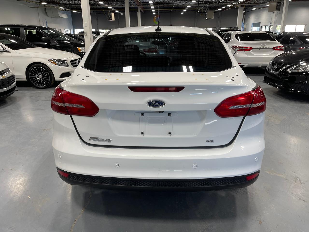 2018 Ford Focus SEL Sedan Photo