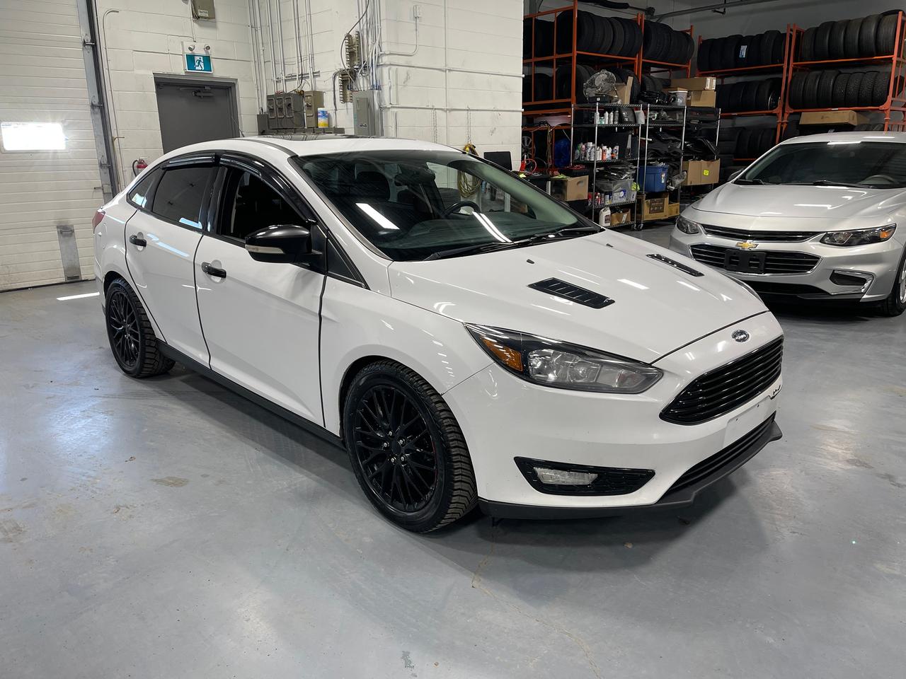 2018 Ford Focus SEL Sedan Photo