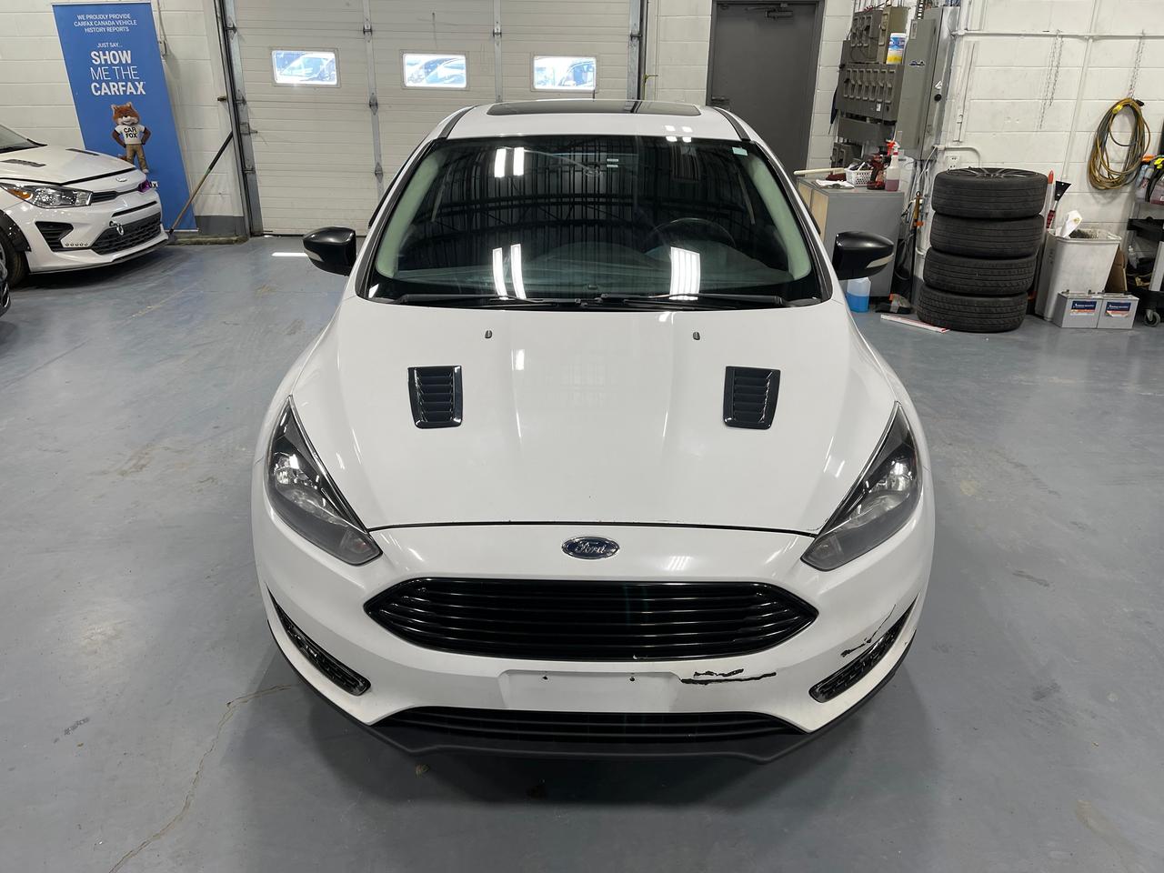 2018 Ford Focus SEL Sedan Photo