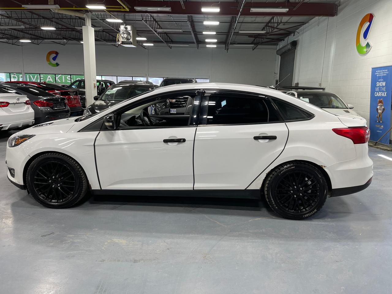 2018 Ford Focus SEL Sedan Photo