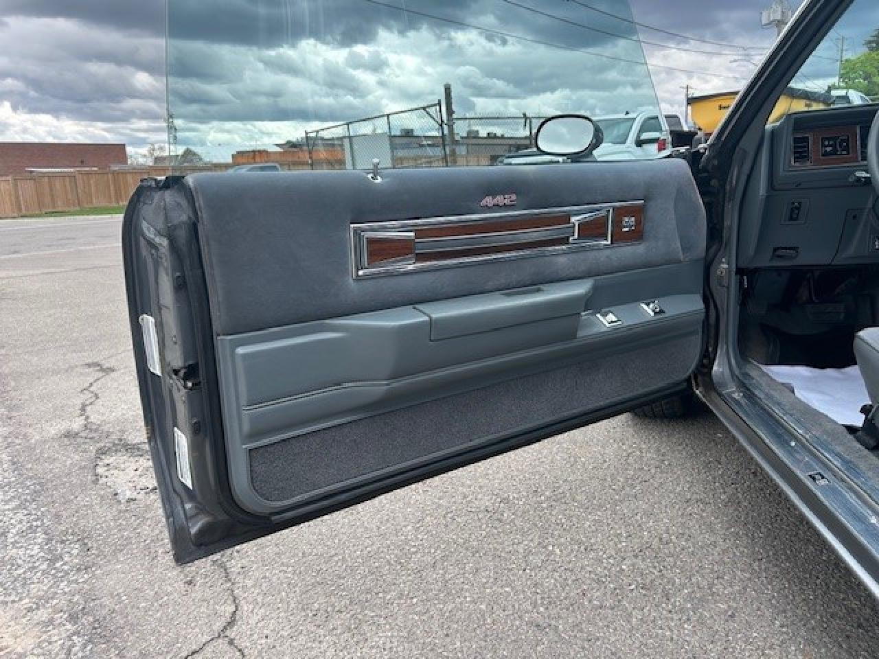 1986 Oldsmobile 442  Photo3