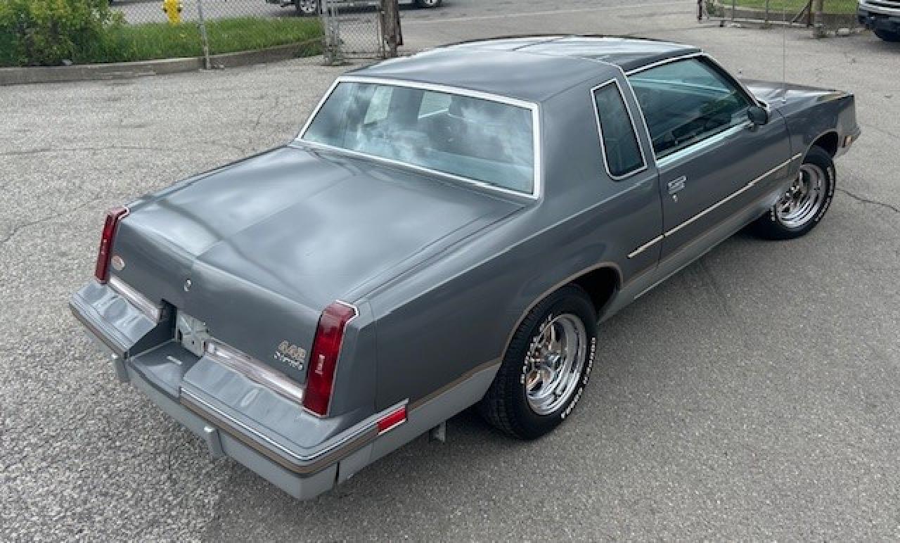 1986 Oldsmobile 442  - Photo #2