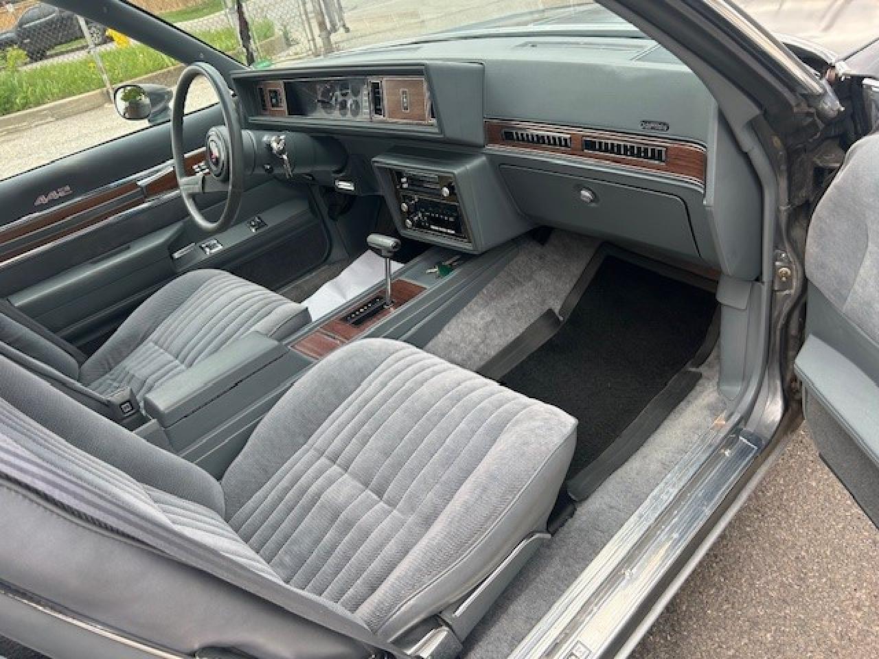 1986 Oldsmobile 442  - Photo #8