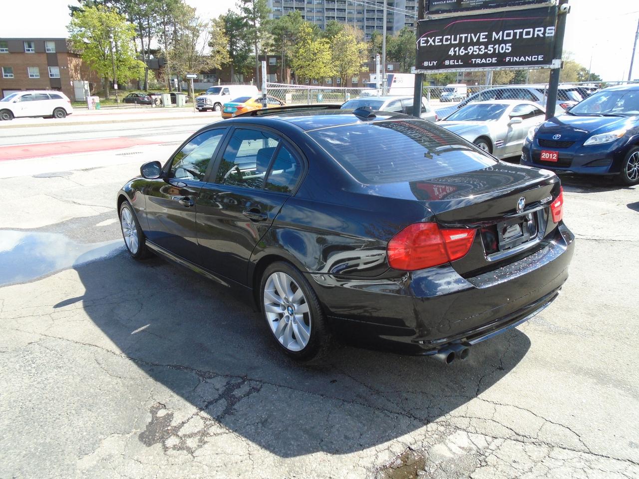2011 BMW 3 Series 323i/ ONE OWNER / NO ACCIDENT / SUPER CLEAN / - Photo #7