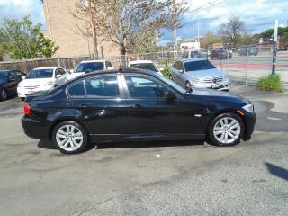 2011 BMW 3 Series 323i/ ONE OWNER / NO ACCIDENT / SUPER CLEAN / - Photo #4