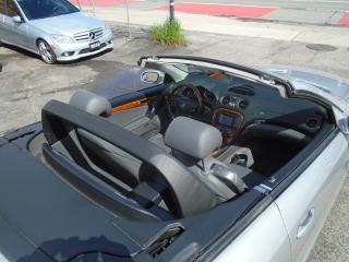 2003 Mercedes-Benz SL-Class 5.0L/ SUPER CLEAN/ HARDTOP / V8/ WELL MAINTAINED / - Photo #18