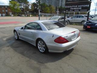 2003 Mercedes-Benz SL-Class 5.0L/ SUPER CLEAN/ HARDTOP / V8/ WELL MAINTAINED / - Photo #7