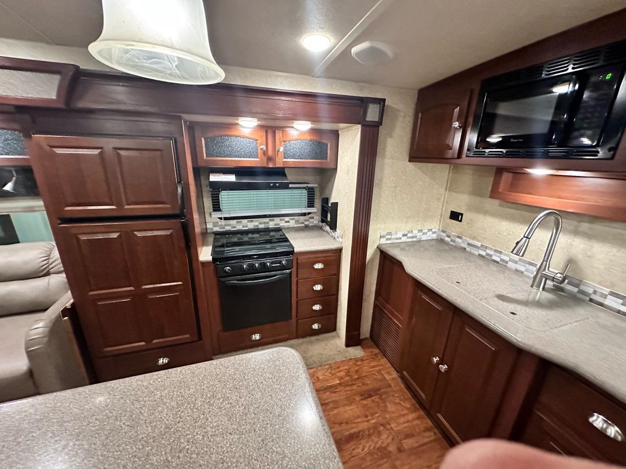 2016 Flagstaff 832IKBS 