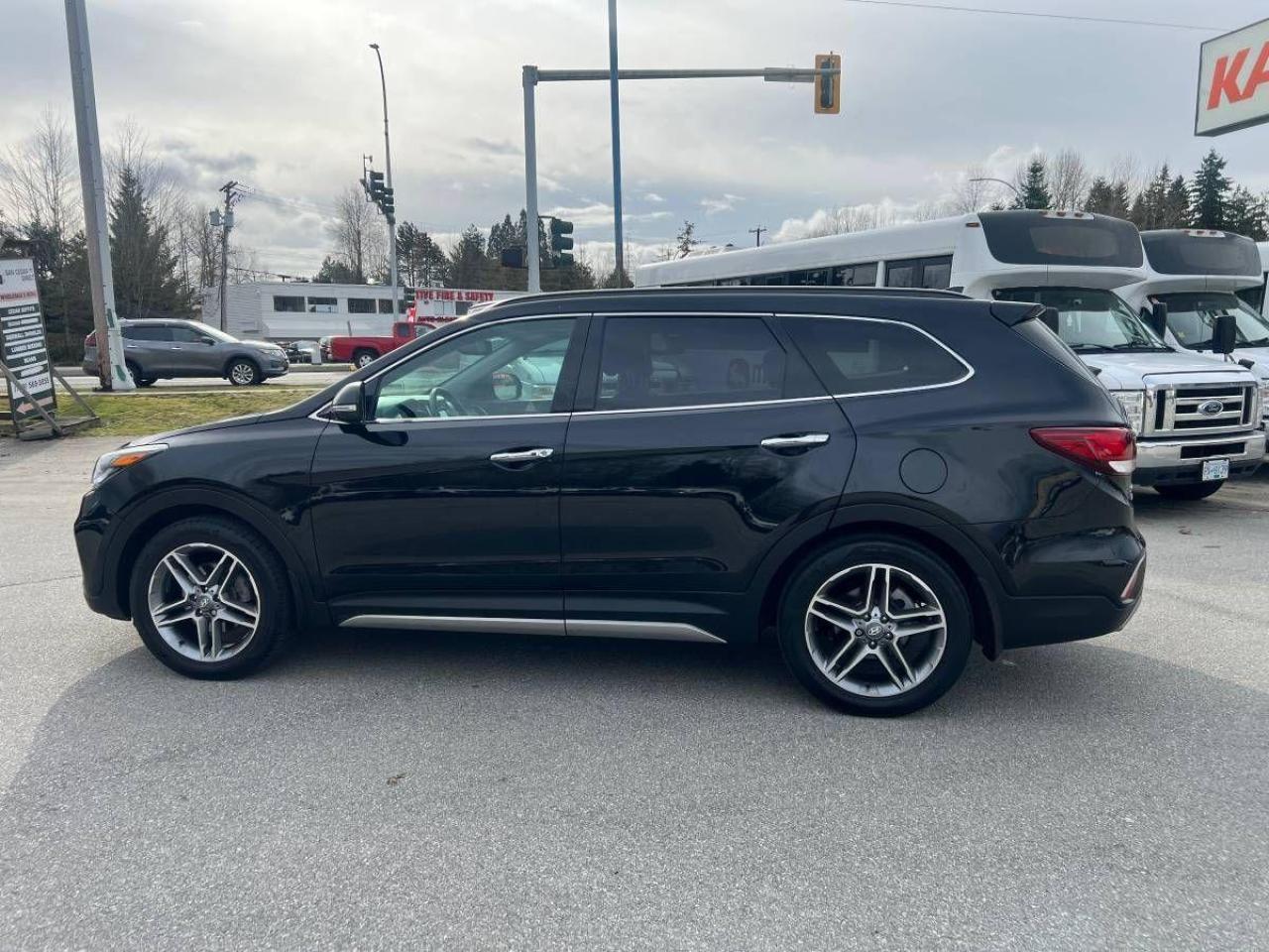 2017 Hyundai Santa Fe XL AWD 4dr Limited w/6-Passenger - Photo #5