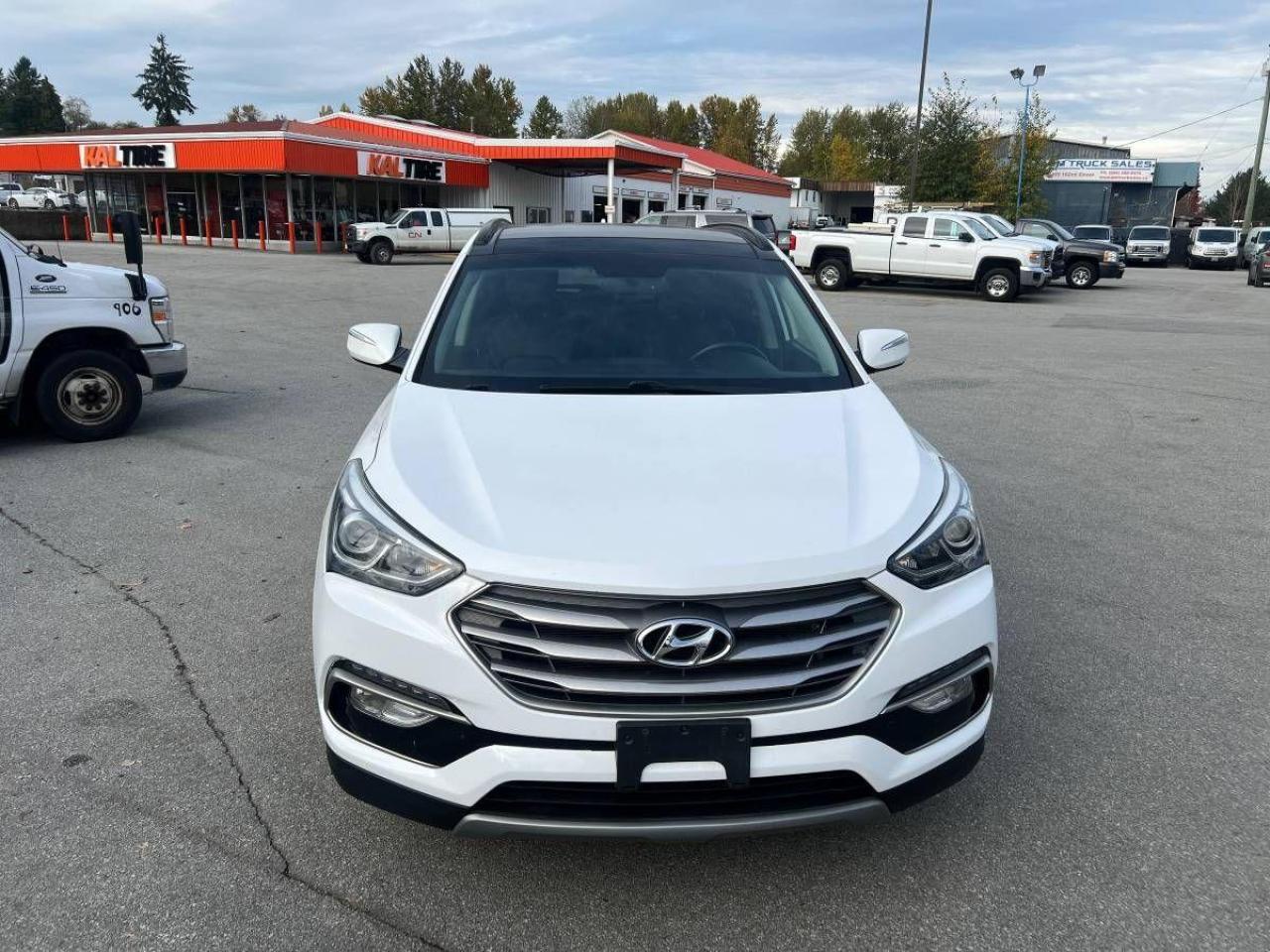 2017 Hyundai Santa Fe Sport AWD 4dr 2.4L Luxury - Photo #4