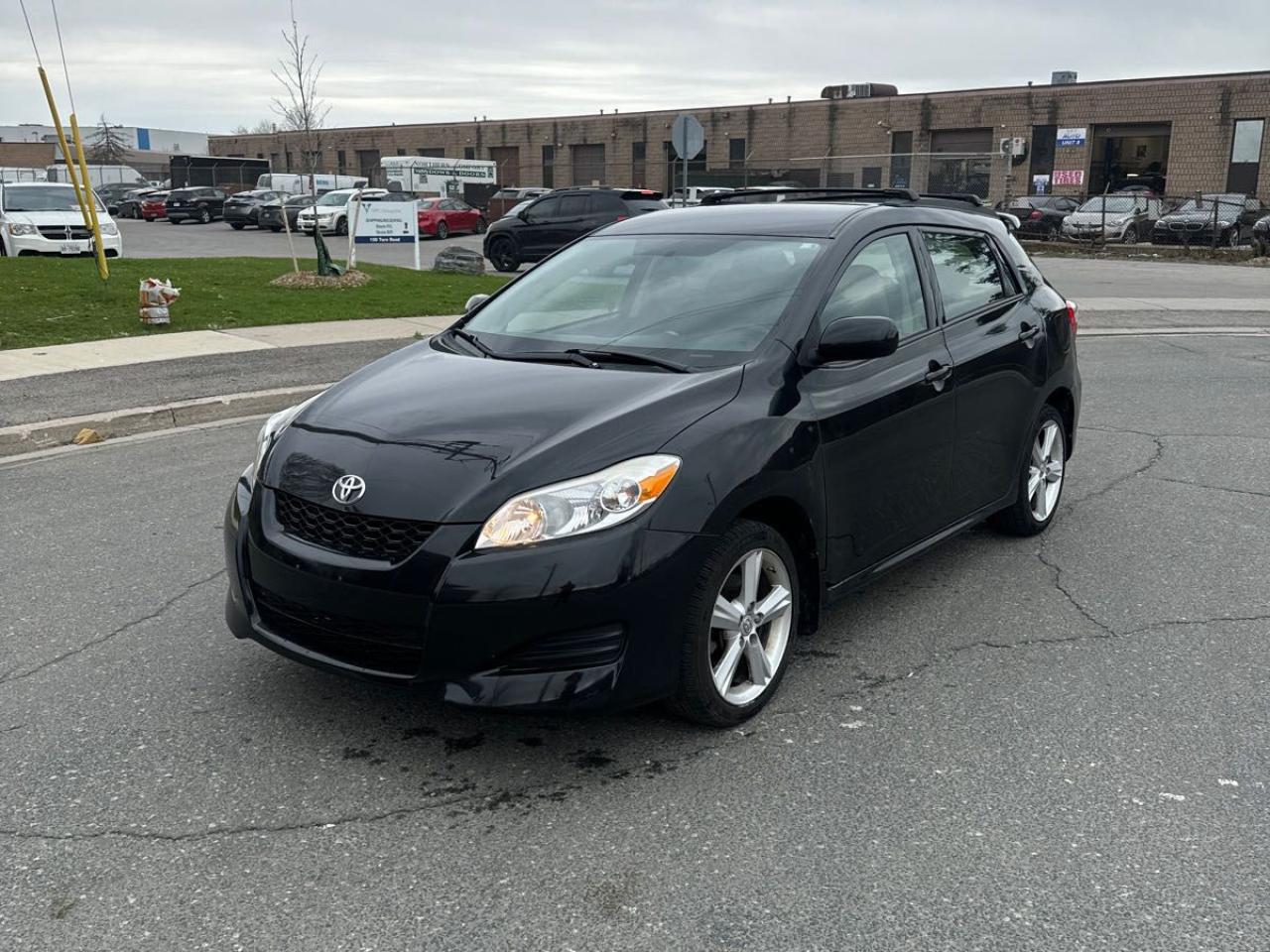 Used 2010 Toyota Matrix XR for sale in Mississauga, ON