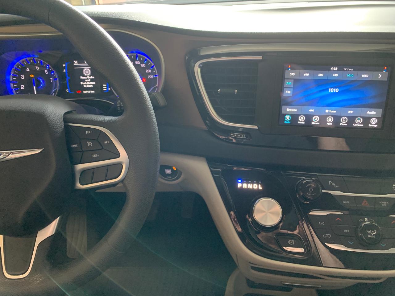 2018 Chrysler Pacifica L- ONLY 50,852KMS! 1 LOCAL SENIOR OWNER! NO CLAIMS - Photo #17