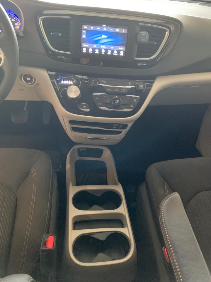 2018 Chrysler Pacifica L- ONLY 50,852KMS! 1 LOCAL SENIOR OWNER! NO CLAIMS - Photo #18
