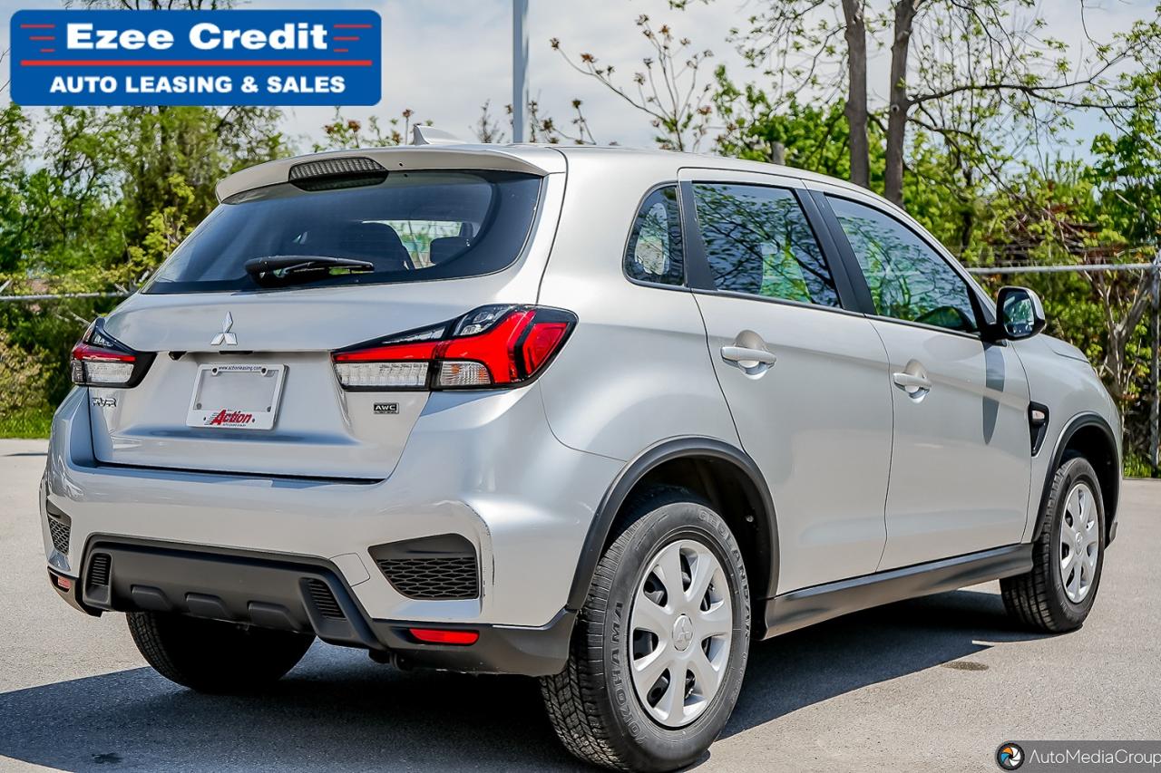 2021 Mitsubishi RVR ES Photo32