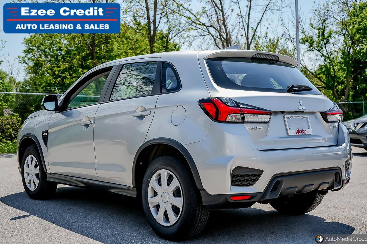 2021 Mitsubishi RVR ES Photo35