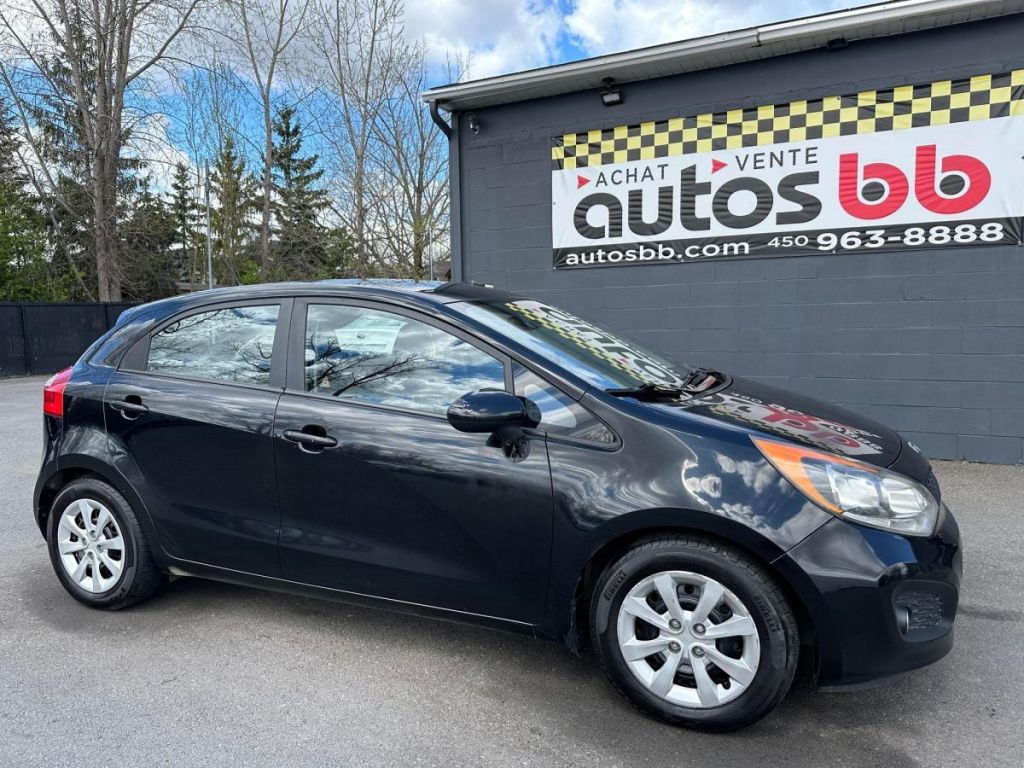 Used 2013 Kia Rio Hatchback ( AUTOMATIQUE - 104 000 KM ) for Sale in Laval, Quebec