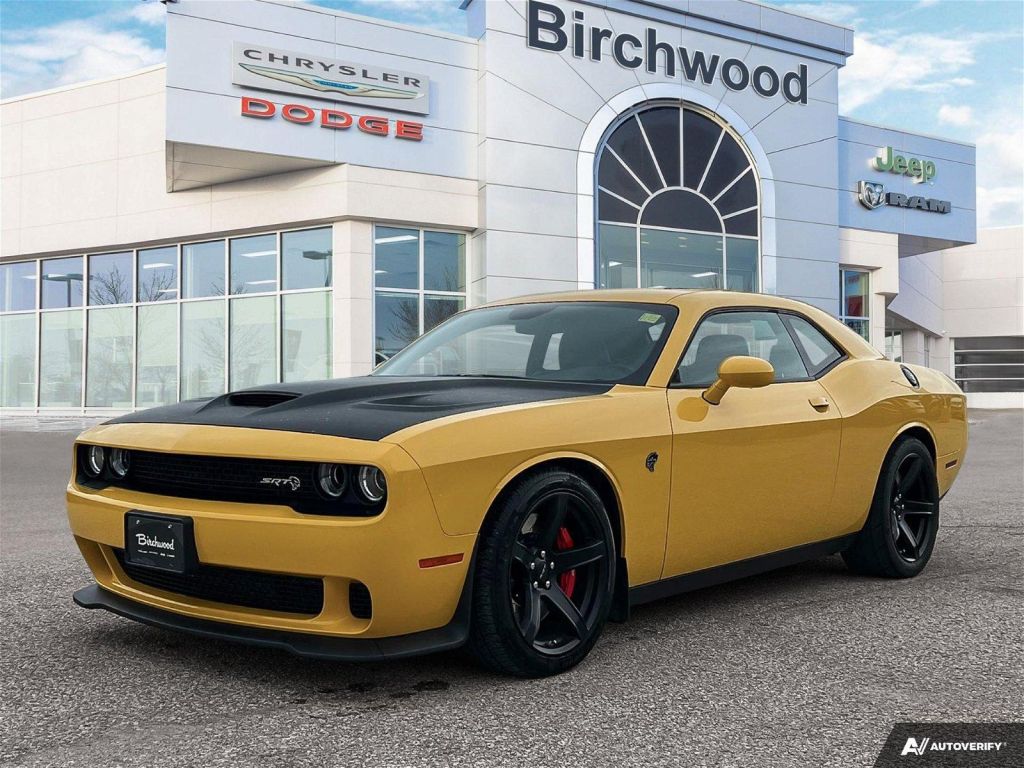 Used 2018 Dodge Challenger SRT Hellcat Local Clean CARFAX for Sale in Winnipeg, Manitoba
