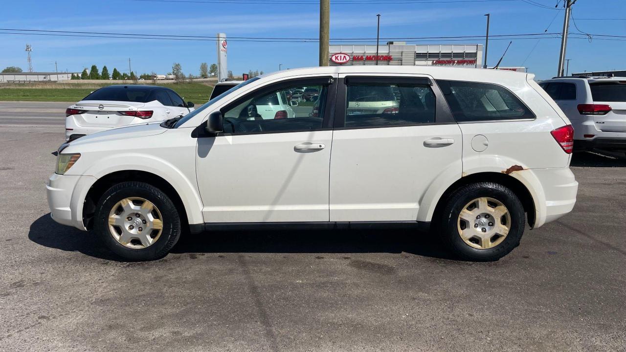 2010 Dodge Journey SE, DRIVES GREAT, 4 CYL, ONLY 166KM, AS IS SPECIAL - Photo #2