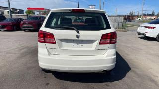 2010 Dodge Journey SE, DRIVES GREAT, 4 CYL, ONLY 166KM, AS IS SPECIAL - Photo #4