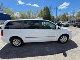 2015 Chrysler Town & Country 4DR WGN TOURING - Photo #10