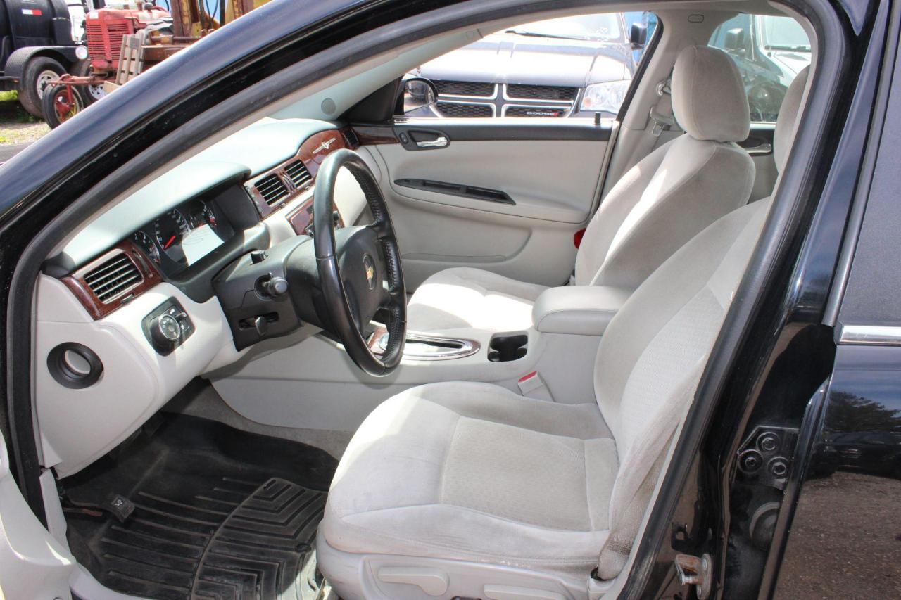 2010 Chevrolet Impala  Photo4
