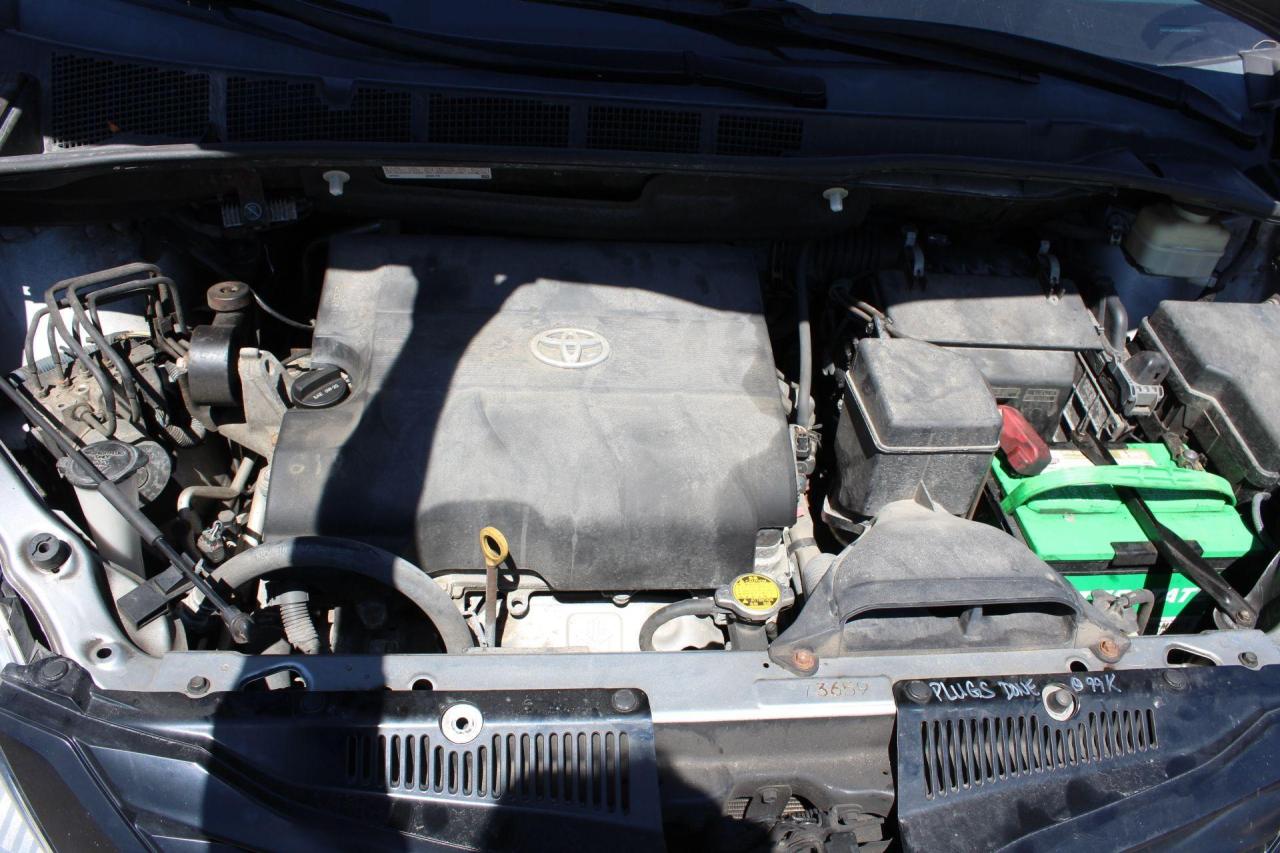 2016 Toyota Sienna  Photo