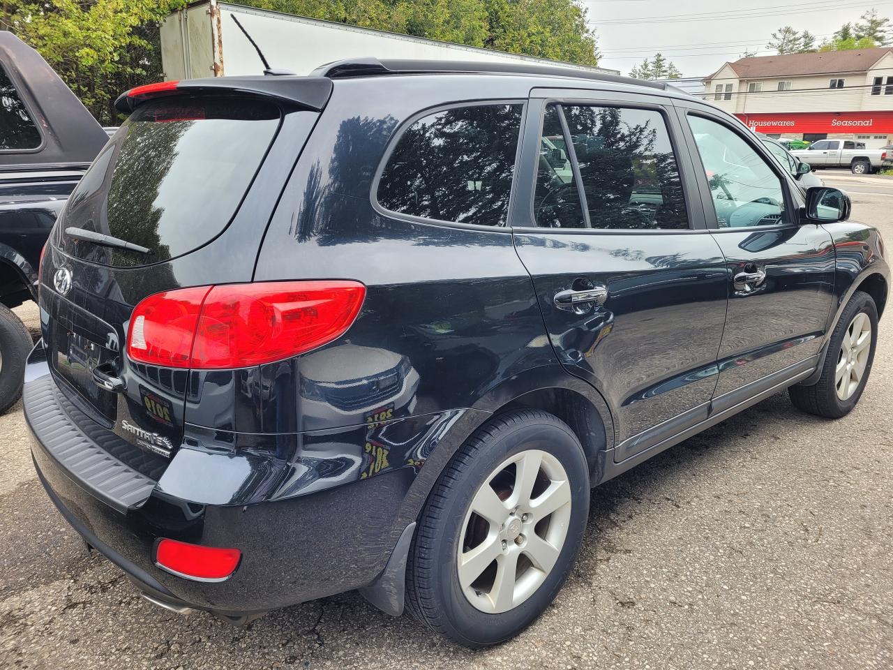 2008 Hyundai Santa Fe AWD 4dr 3.3L Auto Limited 5-Pass Clean CarFax! Photo3