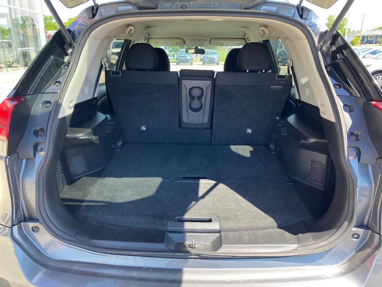 2017 Nissan Rogue SV AWD NEW MVI - POWER DRIVERS SEAT - HEATED SEATS Photo29