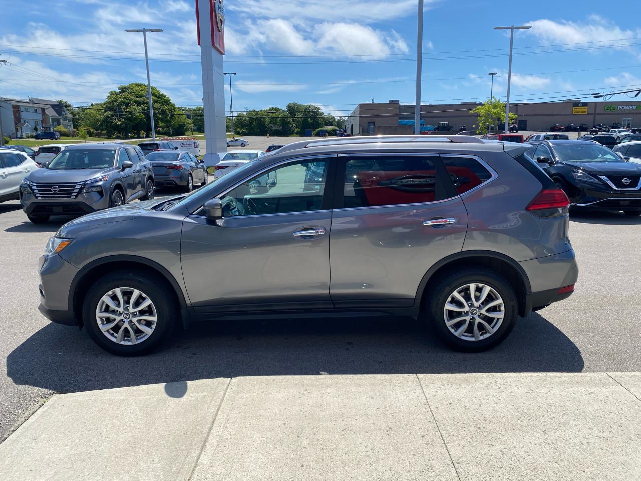 2017 Nissan Rogue SV AWD NEW MVI - POWER DRIVERS SEAT - HEATED SEATS Photo19