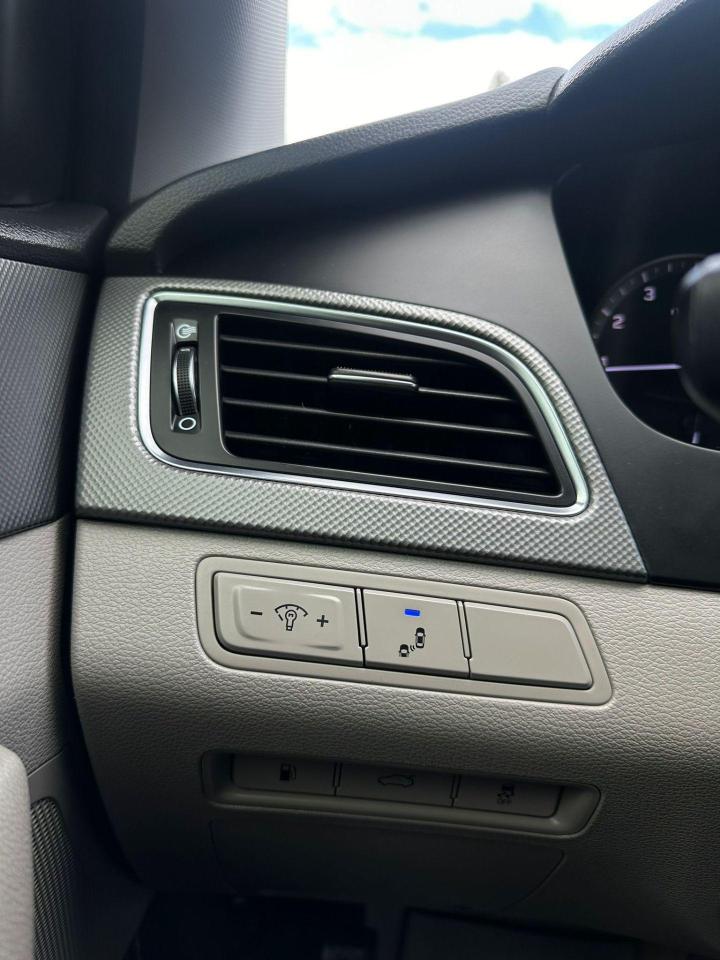 2015 Hyundai Sonata 4dr Sdn Auto - Photo #14