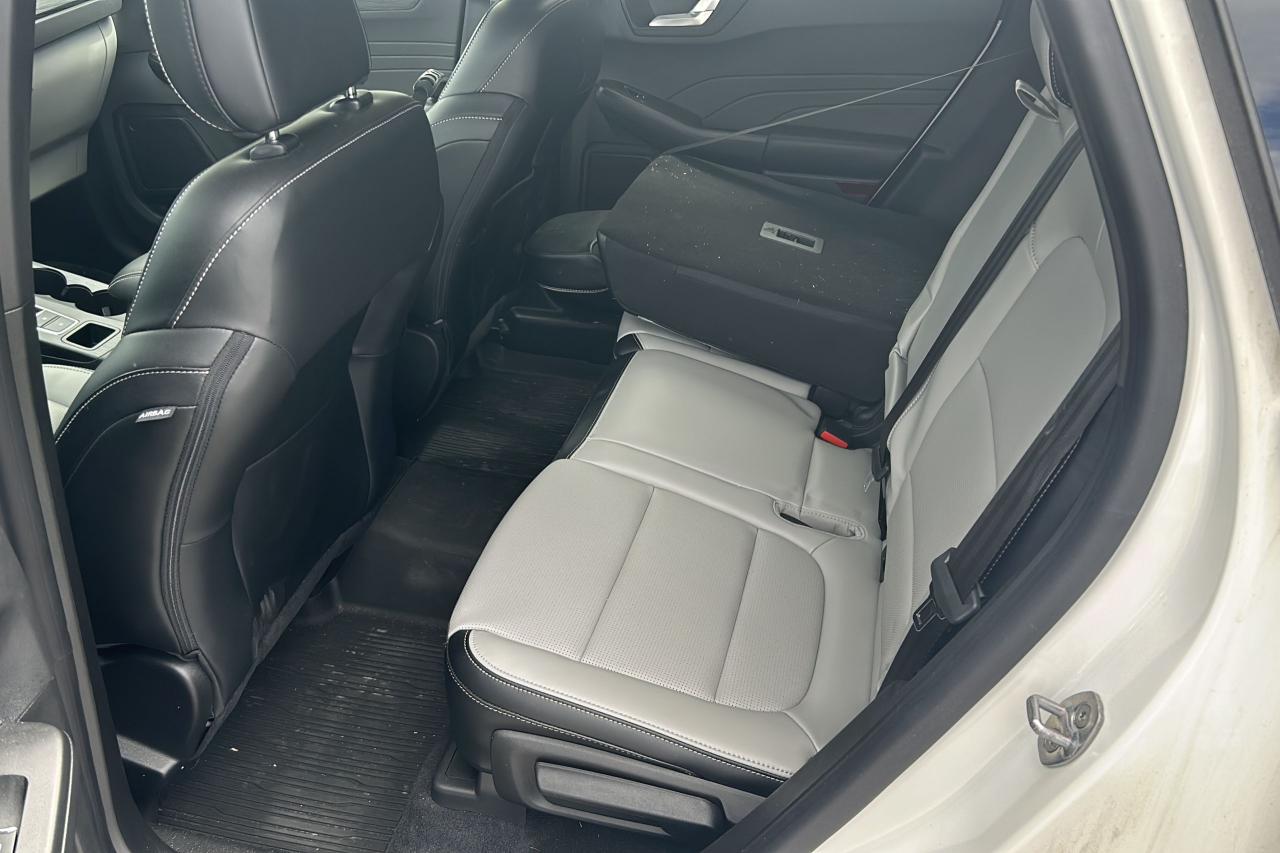 2023 Ford Escape Platinum - Photo #7